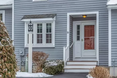 85 Laurelwood Dr #85, Hopedale, MA 01747
