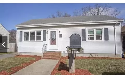 2614 Acushnet Ave, New Bedford, MA 02745
