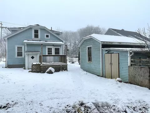 44 Harris St, Webster, MA 01570 photo 3