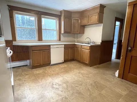44 Harris St, Webster, MA 01570 photo 9