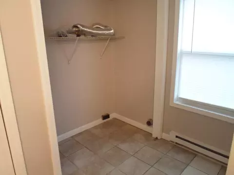2 Amesbury St, Worcester, MA 01605 photo 22