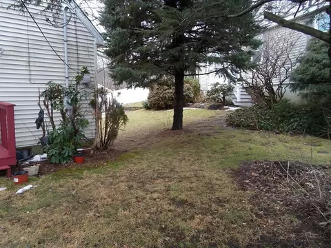 2 Amesbury St, Worcester, MA 01605 photo 9