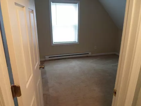 2 Amesbury St, Worcester, MA 01605 photo 16