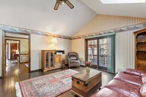 49 Gavin Cir, Reading, MA 01867 photo 10