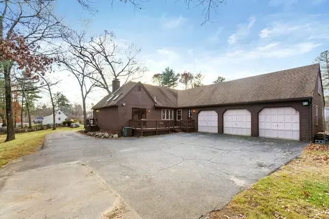 49 Gavin Cir, Reading, MA 01867 photo 5