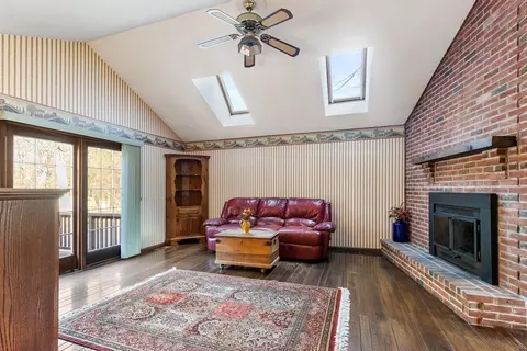 49 Gavin Cir, Reading, MA 01867 photo 8
