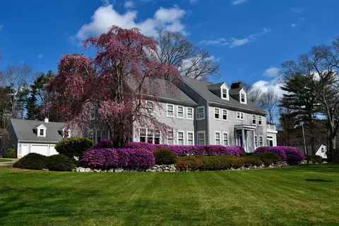 548 First Parish Rd, Scituate, MA 02066