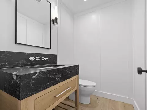 Bath - 77 Forest St, Wellesley, MA 02481 photo 4 of 7