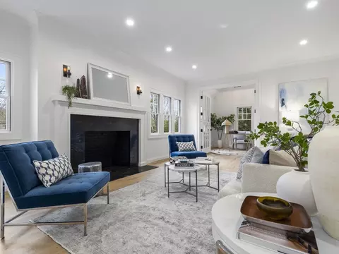 Living - 77 Forest St, Wellesley, MA 02481 photo 3 of 3