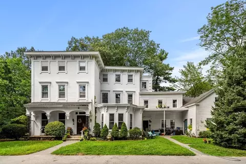 228 Andover St, Andover, MA 01810