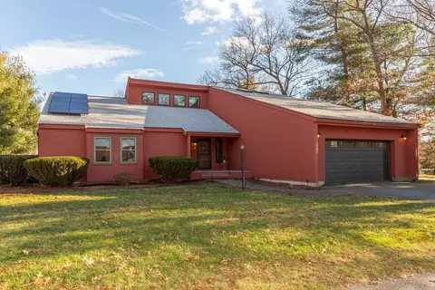 6 Lee Ave, Burlington, MA 01803