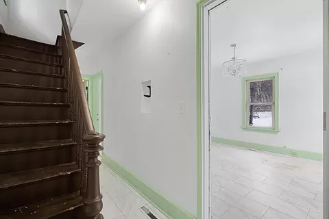 Entry Way - 3 Ely St, Worcester, MA 01610 photo 1 of 1