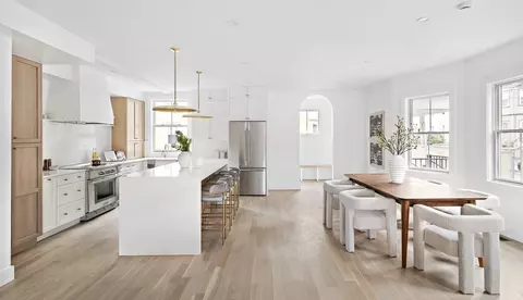 111 Elm St #1, Somerville, MA 02144
