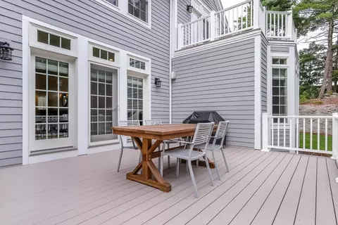 185 Pecunit St, Canton, MA 02021 photo 5