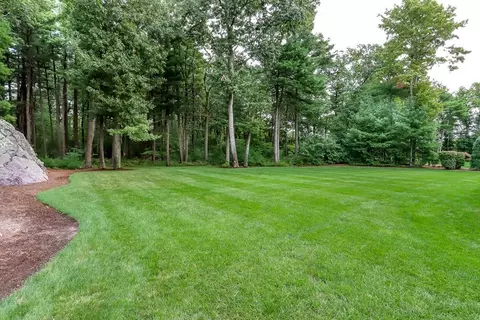 185 Pecunit St, Canton, MA 02021 photo 9