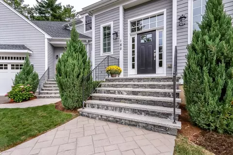 185 Pecunit St, Canton, MA 02021 photo 3