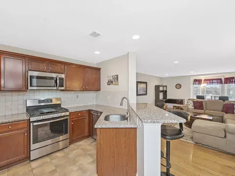 120 Wyllis Ave #405, Everett, MA 02149
