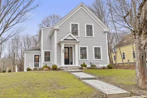 344 High St, Hingham, MA 02043