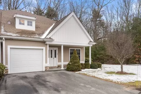 28 Leanne Way #28, Franklin, MA 02038