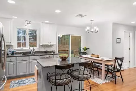 31 Jasons Path, Walpole, MA 02081 photo 4