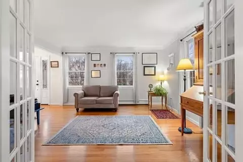 31 Jasons Path, Walpole, MA 02081 photo 2