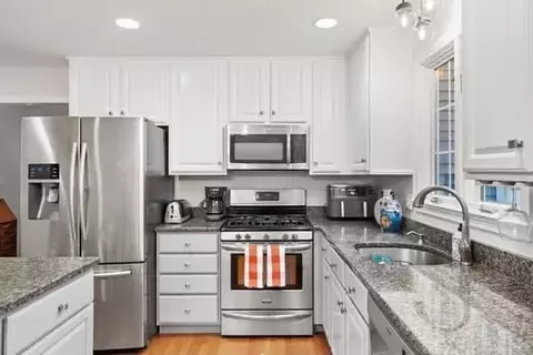 31 Jasons Path, Walpole, MA 02081 photo 6