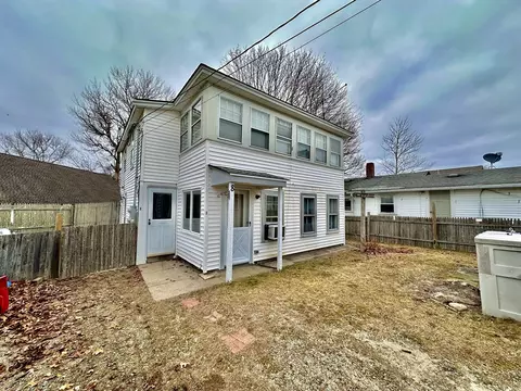 8 E Central, Wareham, MA 02558