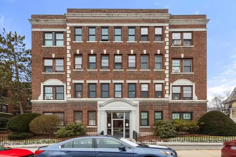 8 Chiswick Rd #32, Boston, MA 02135
