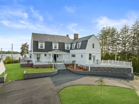 8 Gresh Cir #E, Bourne, MA 02532