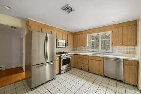 17 Longmeadow Rd, Hingham, MA 02043 photo 8