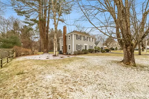17 Longmeadow Rd, Hingham, MA 02043 photo 2