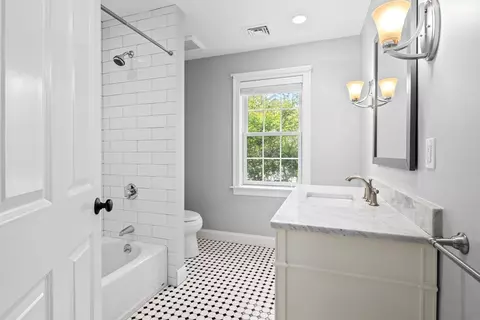 41 Beal St, Hingham, MA 02043 photo 28