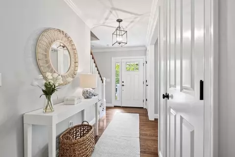 41 Beal St, Hingham, MA 02043 photo 2