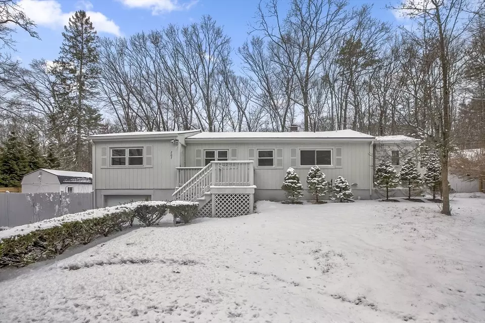 207 Eliot St, Ashland, MA 01721 12 Photos Movoto