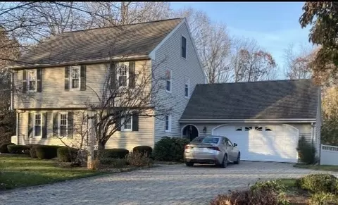 60 Heather Cir, Holden, MA 01522