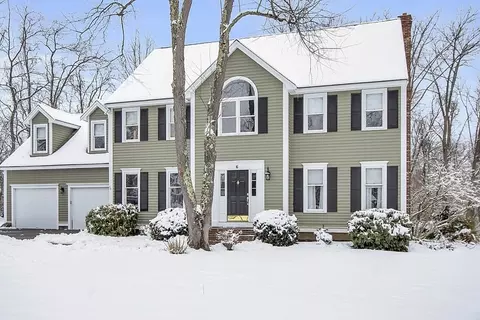 6 Fitch Farm Rd, Sterling, MA 01564