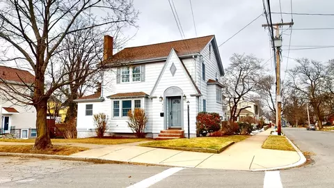 426 E Foster St, Melrose, MA 02176