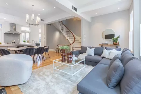 89 Revere St, Boston, MA 02114