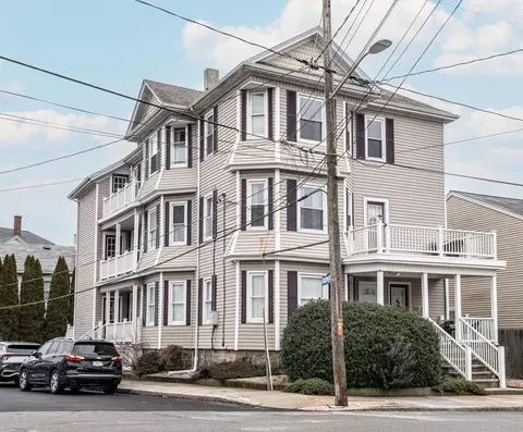 2084-2086 Pleasant St, Fall River, MA 02723