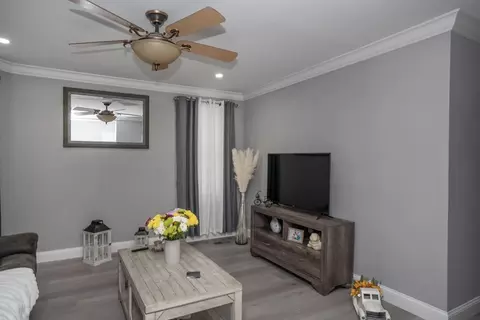 2084-2086 Pleasant St, Fall River, MA 02723 photo 9