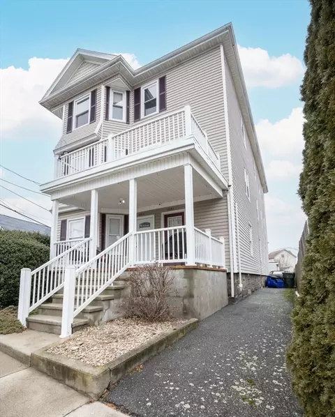 2084-2086 Pleasant St, Fall River, MA 02723 photo 3