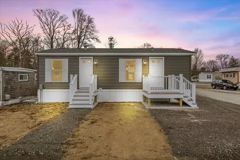 1540 Broadway #33, Raynham, MA 02767