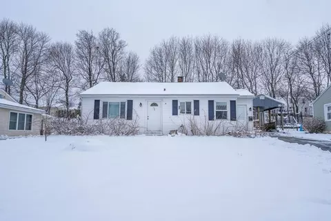 126 Saint Nicholas Ave, Worcester, MA 01606