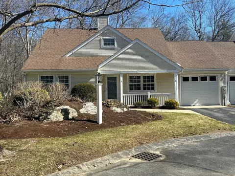 4 Ashley Dr #4, Shrewsbury, MA 01545