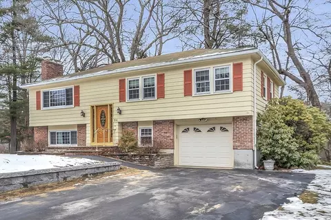24 Allen Park Dr, Wilmington, MA 01887