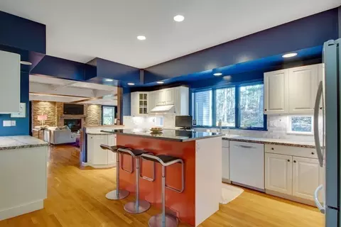 6 Pine St, Dover, MA 02030 photo 9