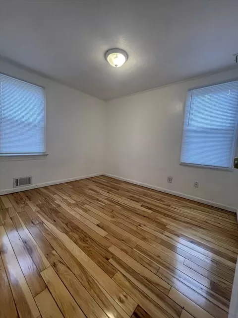 81 Pemaquid St, Springfield, MA 01151 photo 11