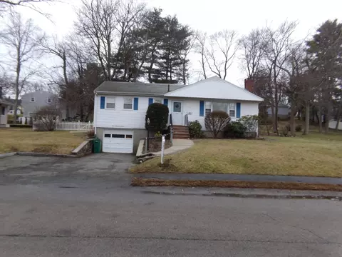 116 Azalea Dr, Norwood, MA 02062