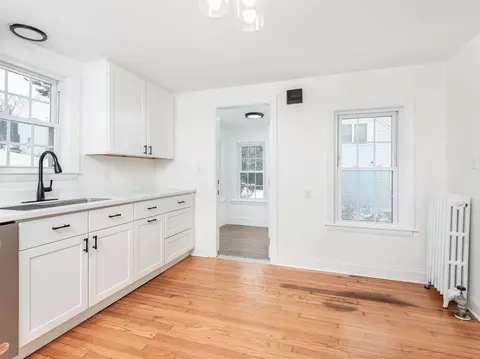 63 Upland St, Worcester, MA 01607 photo 8