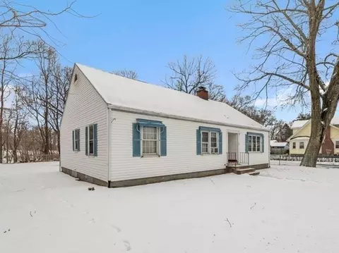 1342 Bay St, Springfield, MA 01109